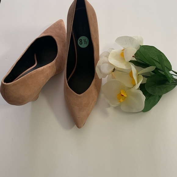 New Rebecca Minkoff Zuria Heel in Blush Suede 8.5 - Picture 8 of 10